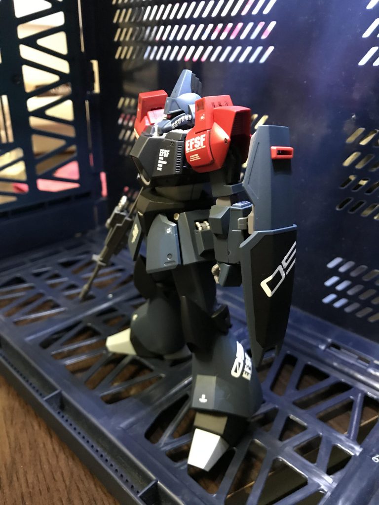 シールドはマークⅡの残りもの。
ライフルは捜索中💦