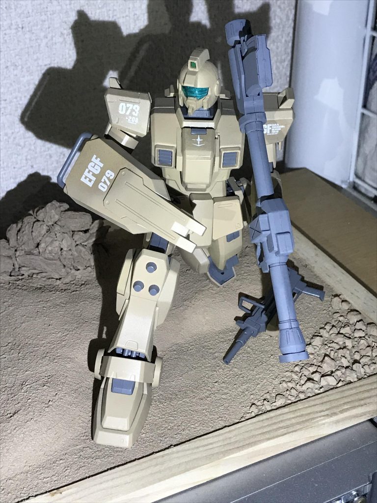 迷いましたが、とりあえずロケラン。ミサイルは陸ガンに取っておきます。