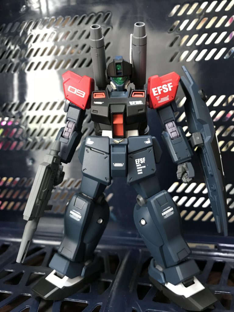 ジャンクパーツ盛り合わせ。
塗装はタミヤさんのネイビーブルー。