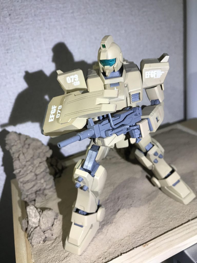 実弾兵器が主力ということで、マシンガン他塗装して使用してます。