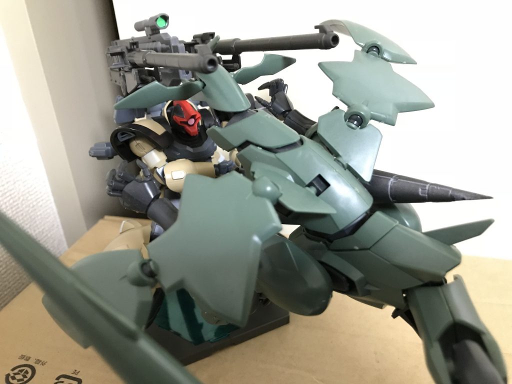 懐に潜り込んで一撃。一度捉えたら破砕するまで離せないのが玉に瑕。