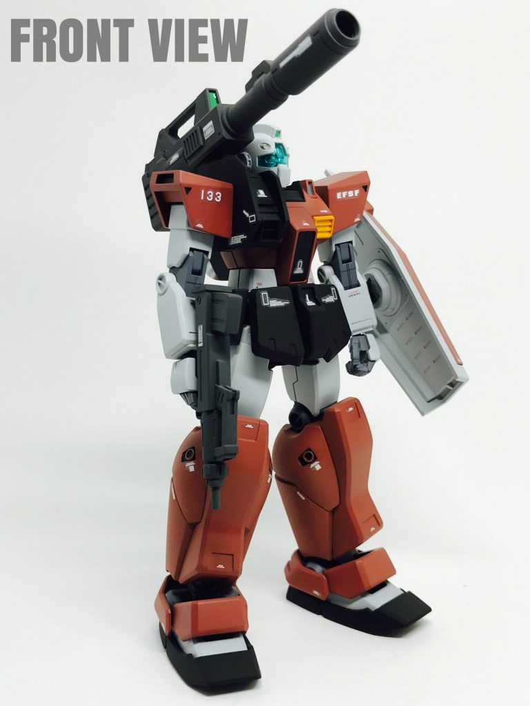 ジムⅡ部分は上半身から上だけで
下半身はジム改やジムキャノンⅡ
のミキシングで、右肩のキャノン
部分に至っては、ジャンクパーツ
とプラスに板で作ってます。