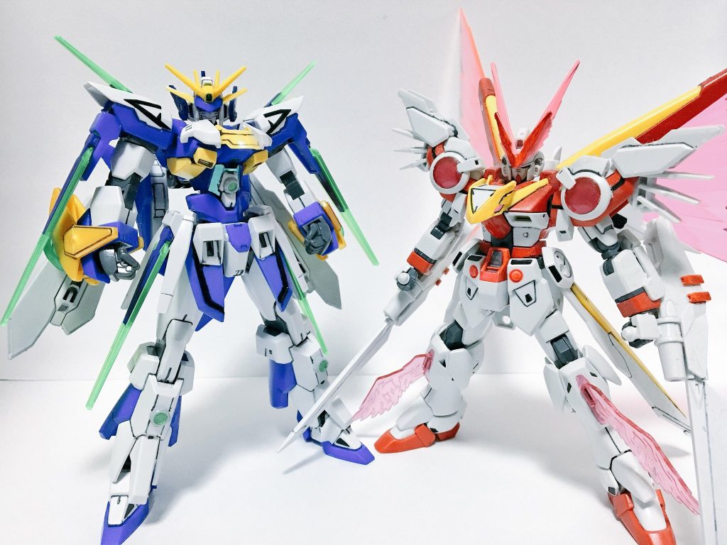 製作工程の写真が見つからなかったので、「ガンダムFX-蛮-」とのツーショットと、