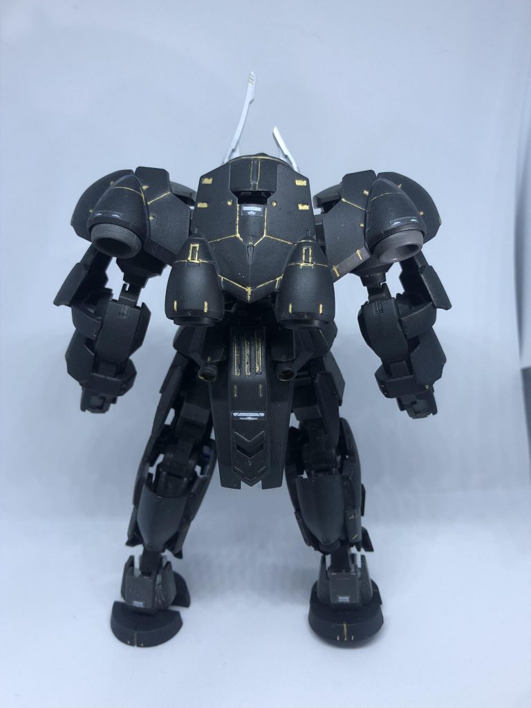 バックショットです。
足裏と腰にもブースターを追加