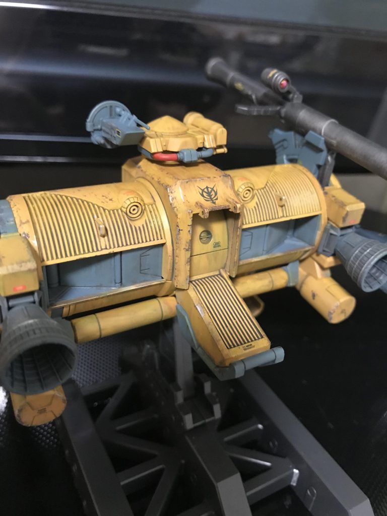 背面。地味に塗り分けが多かったです。ラッカーで基本塗装後にエナメルで筆塗りしてます。