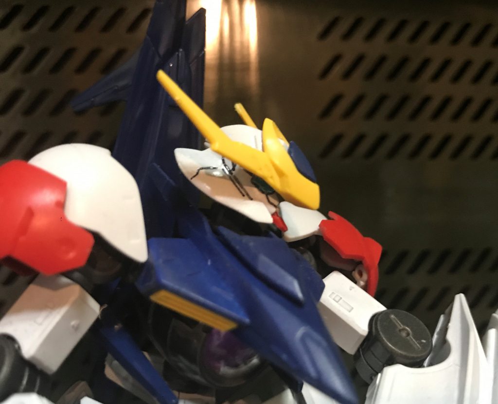 アンテナと目以外はアルケーのかたちそのままですが不思議とバルバトスに見えます。