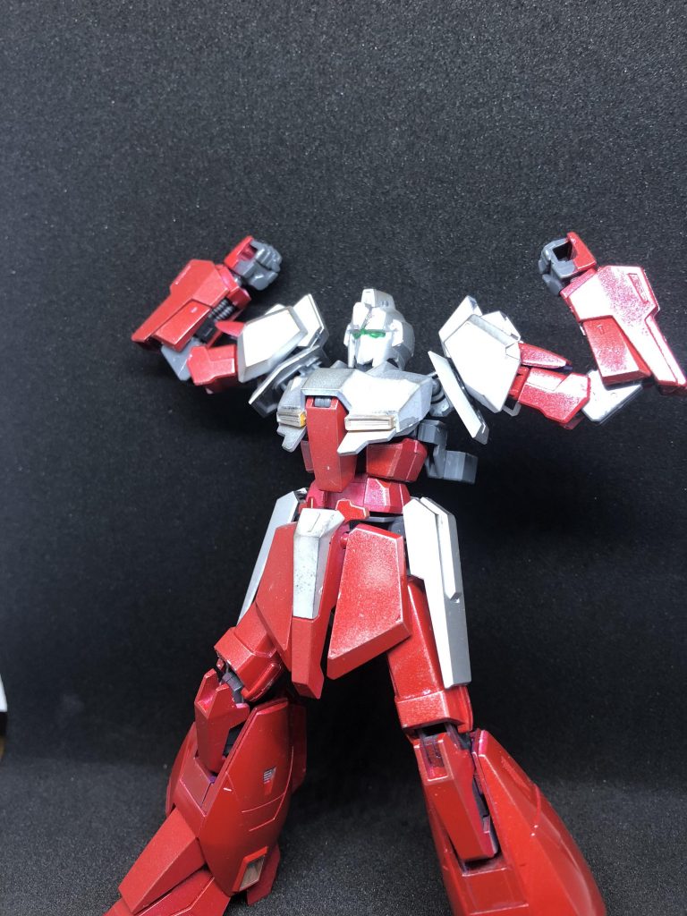 おなじみのポーズです。
それっぽく見えてくれたら嬉しいです。