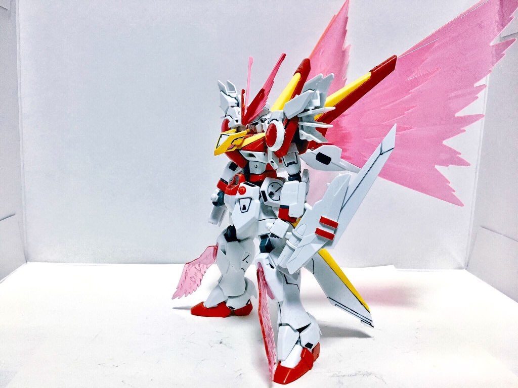 全身図。全身からエネルギーが溢れ出てるイメージですね