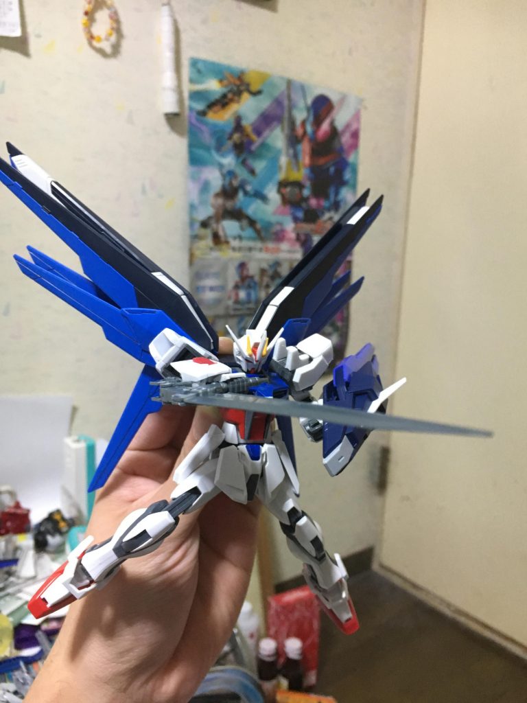 武装を変えたり胸部に装甲足したりと色々と似合ってしまうストライクベースだからこその悩みどころでした(￣▽￣;)ｱﾊﾊ