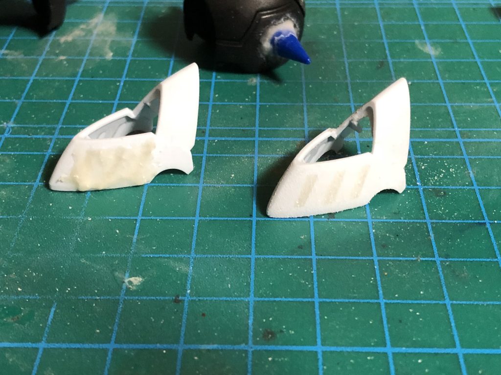 膝はギャンではなくギャンスロットのものを穴埋め。