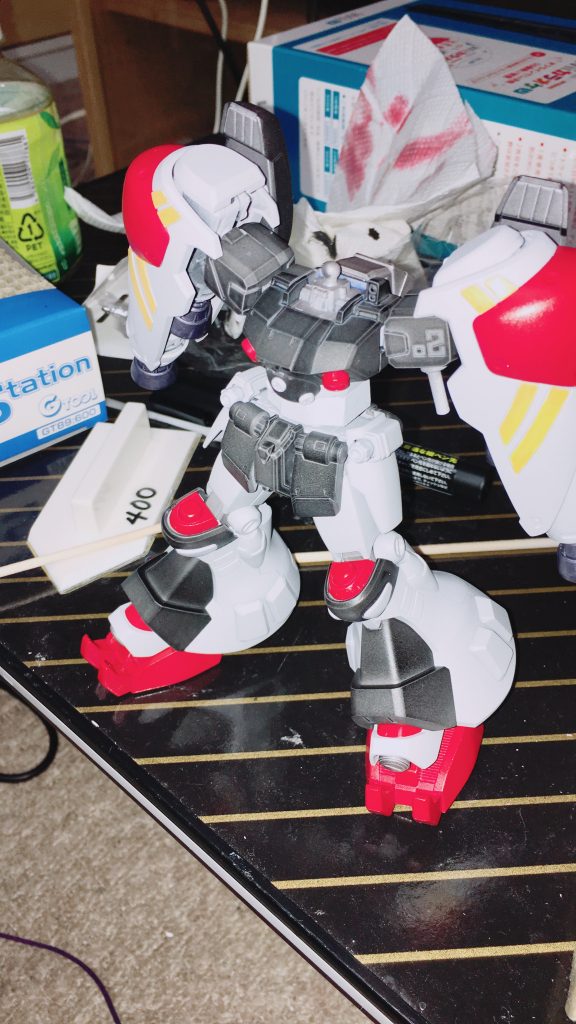 初めてのエアブラシ塗装からの組み上げ中