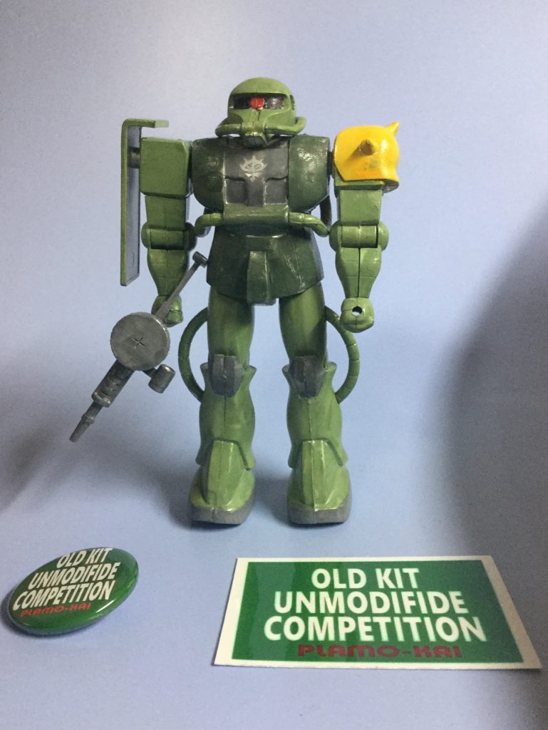 旧キット無改造コンペ展示会の缶バッジとシールと一緒に。
(実はこの展示会に合わせて製作していました。)