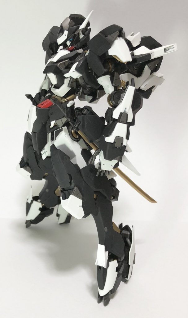 ガンダム アガレス–3枚目/制作者：ハクノ