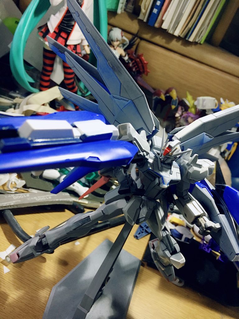 やっと完成系になったけどカラーリングとかどうしようか散々悩んだころの画像ですね〜ポージングとかもこの時さんざん考えました笑