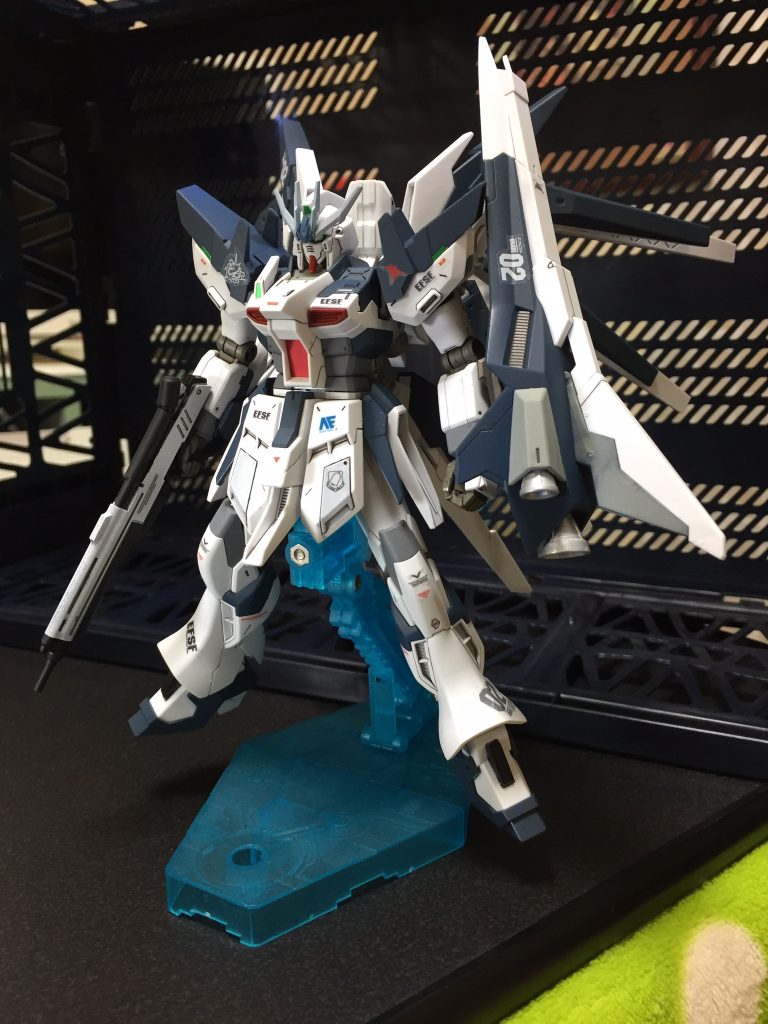 Hi-νガンダムヴレイブ アムロ仕様–8枚目/制作者：真樹京介