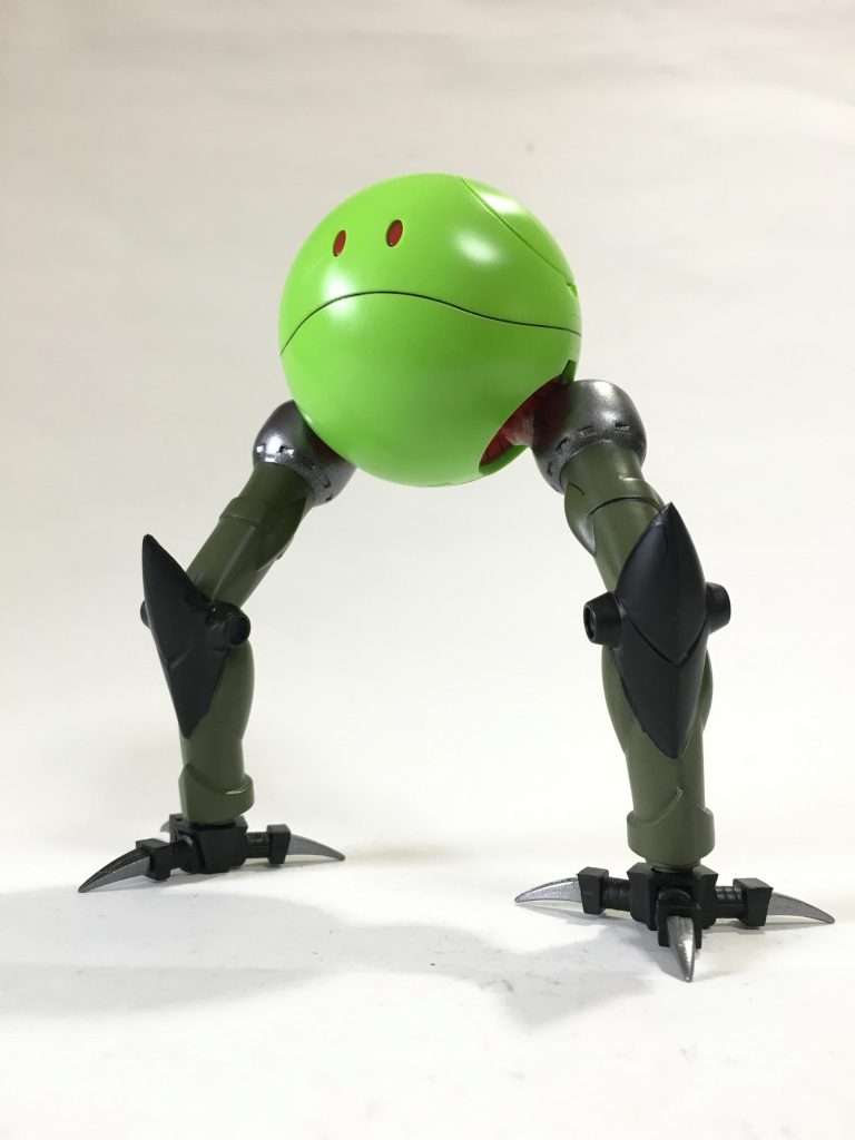 ビグ・ザムの脚部を取り付けました。