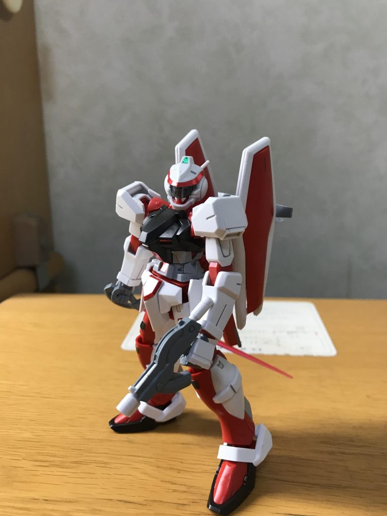 というか、如何せん00より前のキットに手を出したことがないのと、そもそもシビリアンアストレイ自体が特殊なキットの為、少々手間取った。
だがしかし、ここまでの難敵を倒した私に、もはや敵うHGアストレイキットはあるまい(慢心)