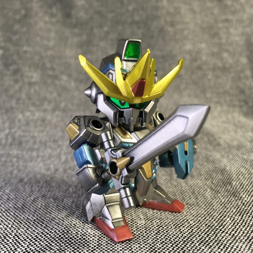 武器セットに付属する騎士風の剣と盾を持たせました。