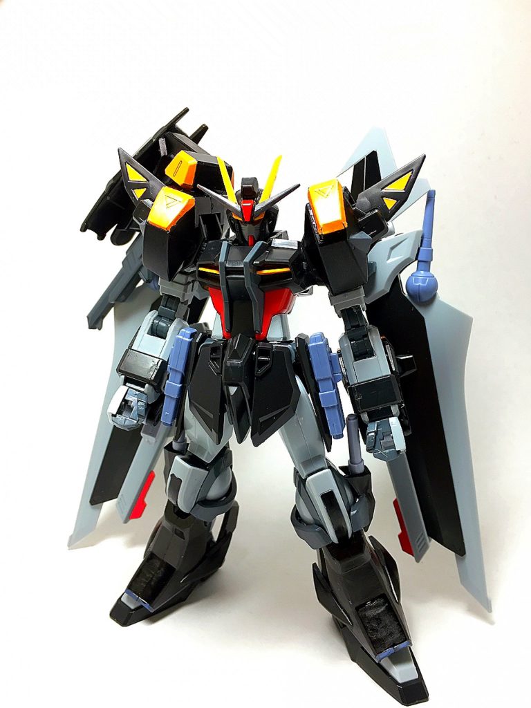 ## ShootingArmorノワール
ストライクノワールにブルデュエルのアーマーを装備させた姿
遠距離特化になり、各部の射撃武器で敵を狙い撃つ