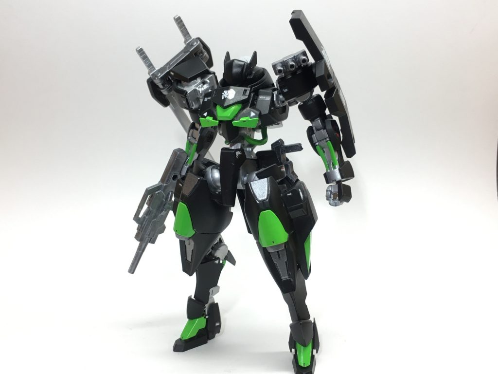 正面です!少し下半身が太くなりすぎたかな?でもポーズとらせるとそれなりにカッコいいんです!w