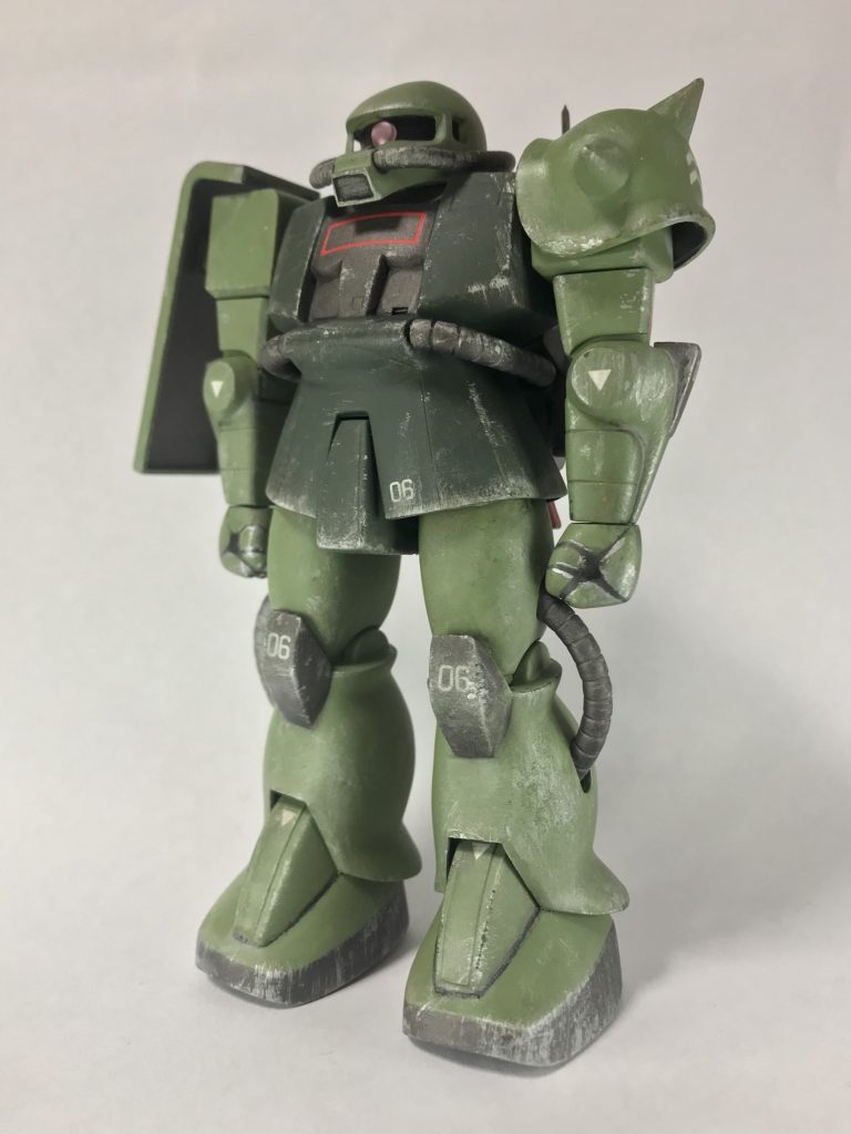 左斜め正面から