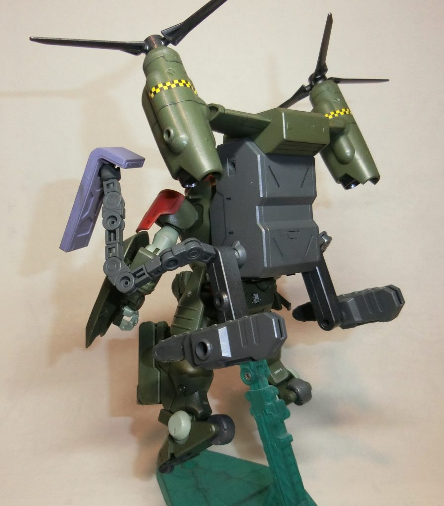 バンダイのロゴを使いたかったので、謎の組織所属機を狙ってデカール貼ってみました。