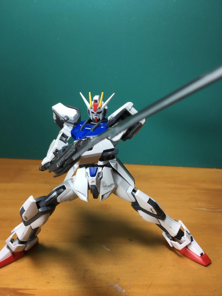 ホビージャパン2012年4月号付録「HGガンダムSEEDカスタムキット」からグランドスラムを使用。GUNDAM EVOLVEで使用、PGキット付属だったものがHGサイズで入手できるのは地味にうれしいものです。