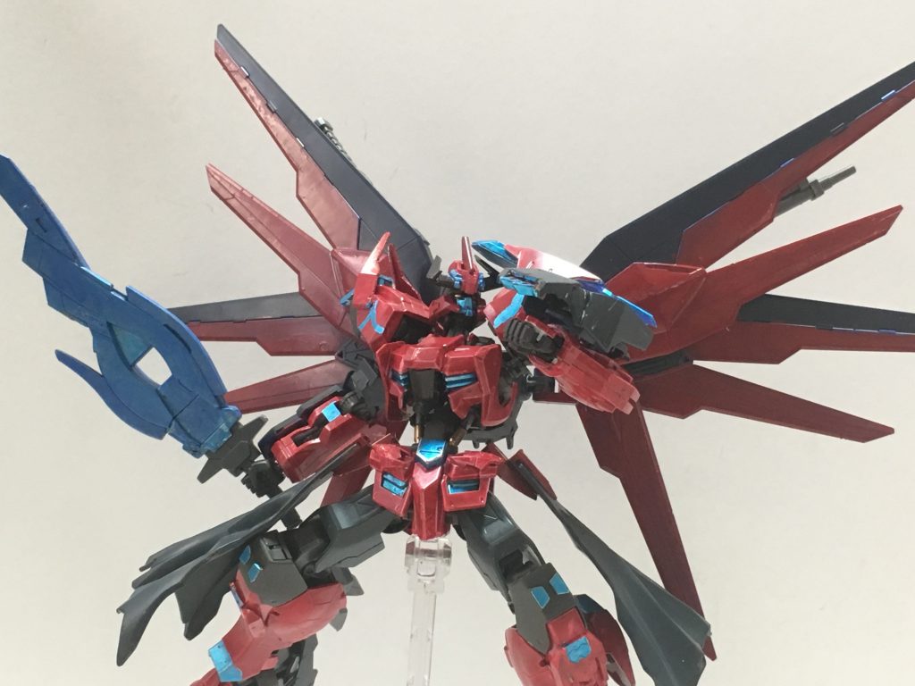 バインダーは展開する事で排熱、高速移動の補助などの役割を果たします