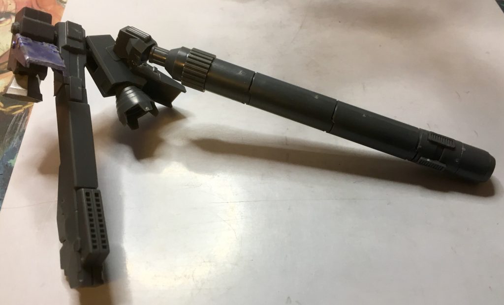 底面にブースターを備えたプロペラントタンク付きのバーニア。これにより生み出される圧倒的高機動に数多のMSが為す術なく散っていったという。