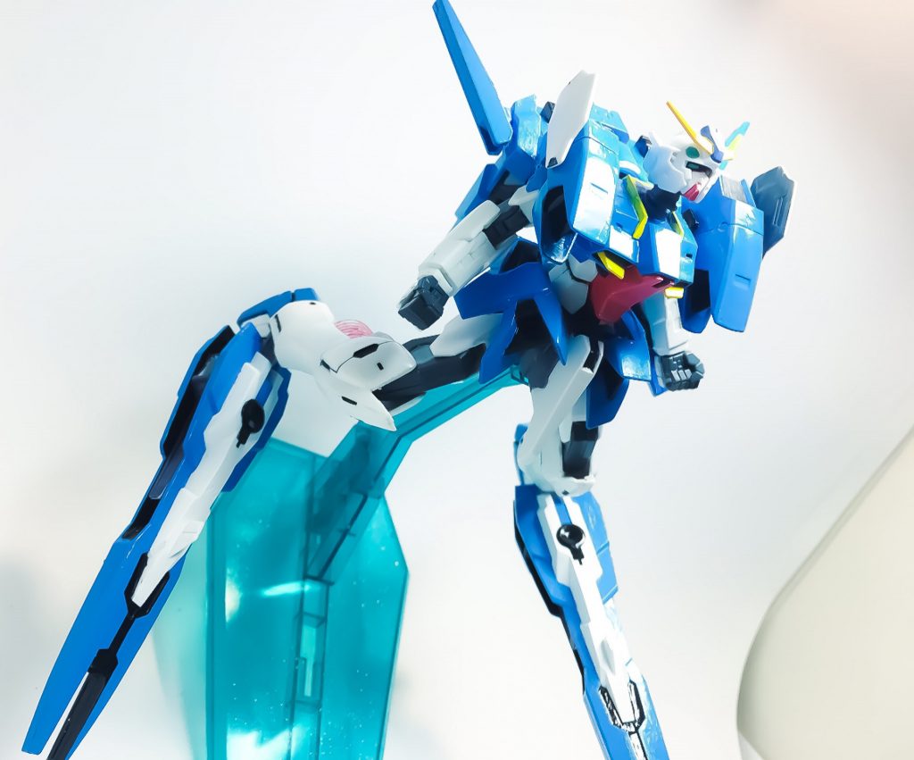 勿論脚部にGNプロトビットを接続することが可能で、GNセファーを増設する事も可能です。