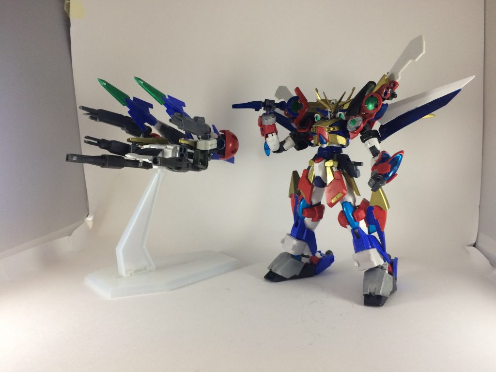 素体と合体パーツ+武器に変形するファイターに分離・合体が出来るようになってます。