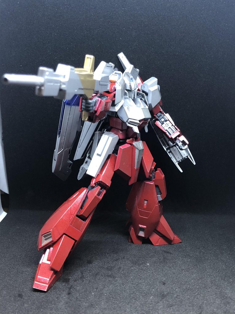 武装①エメリウム・ライフル