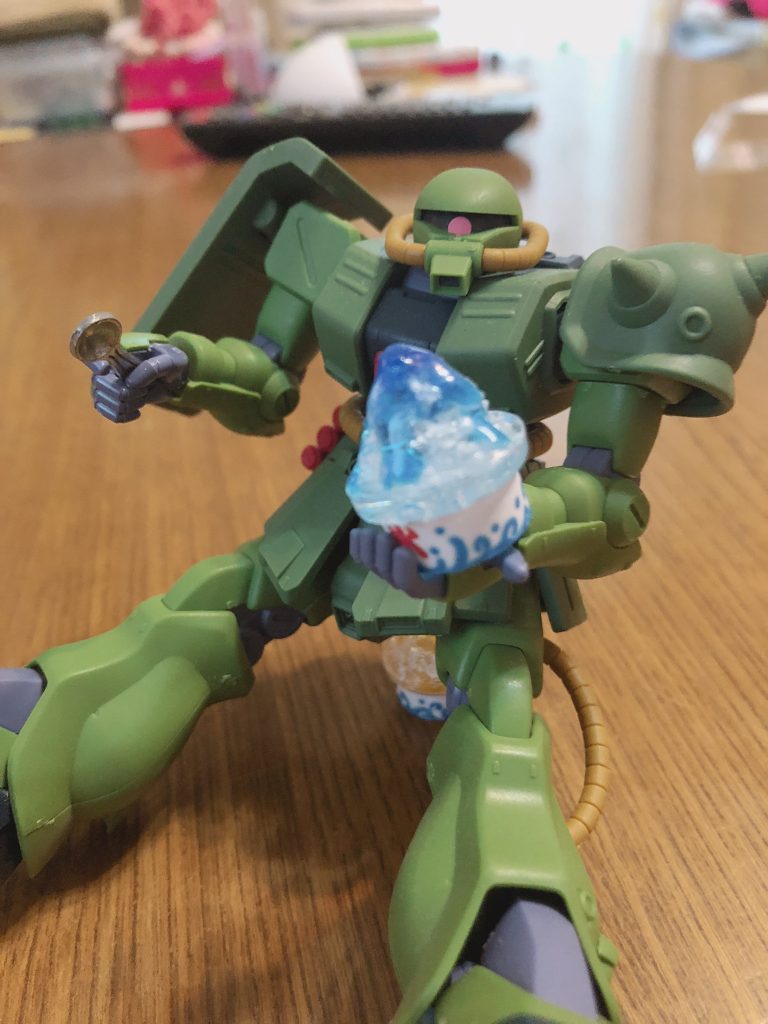 全体図はこんな感じ。イス代わりにケツに黄色いかき氷刺さってるのはナイショ。