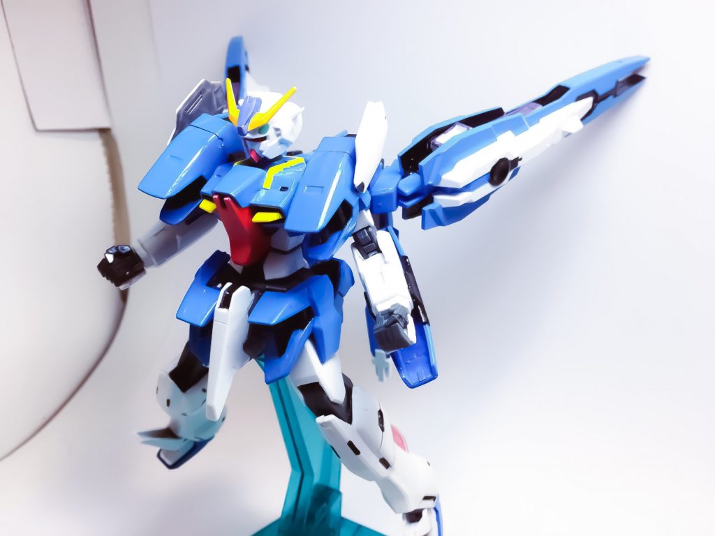 ## セファーラジエル
ラジエルとGNセファーを合体させた状態です。
太陽炉部に3mm穴が空いており(普段は蓋をしている)、そこにGNセファー側の3mmピンを差し込む事で接続可能です