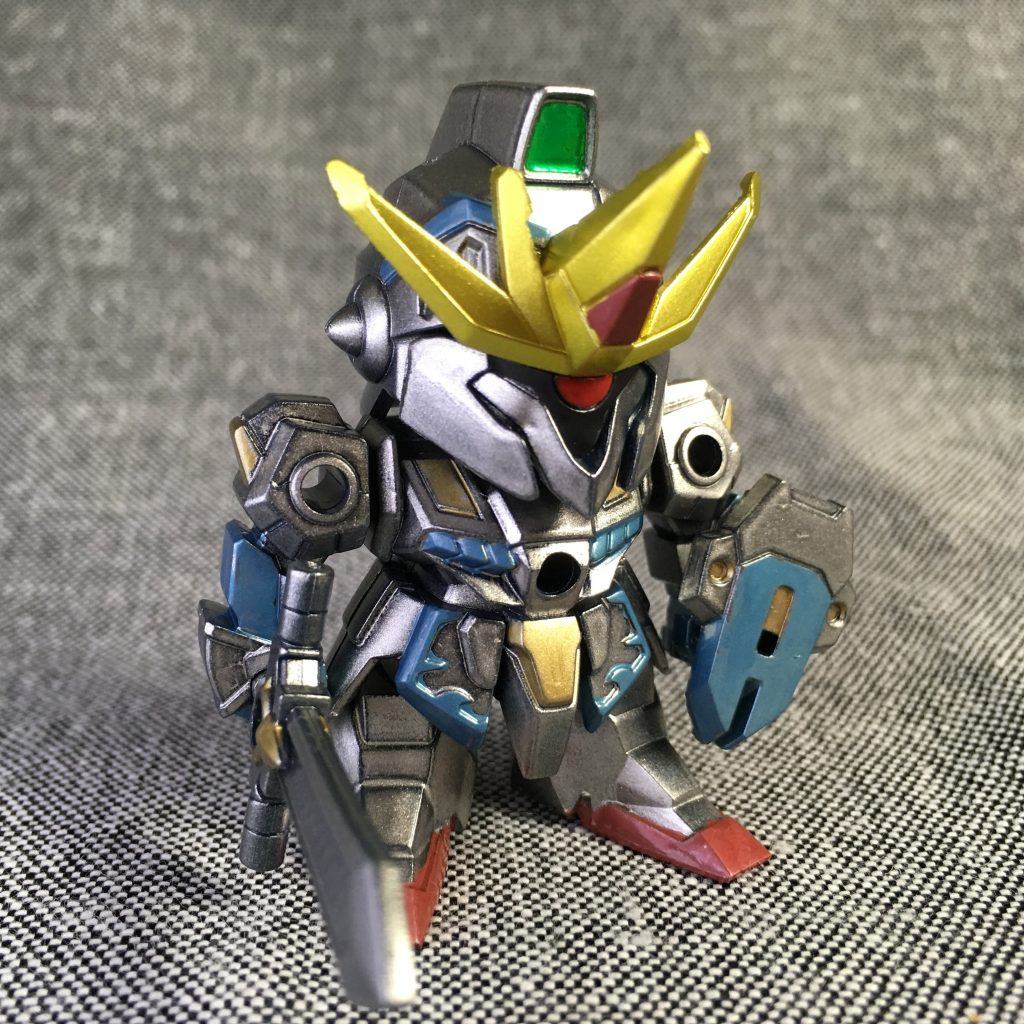 ギャプラン風の仮面も塗装。