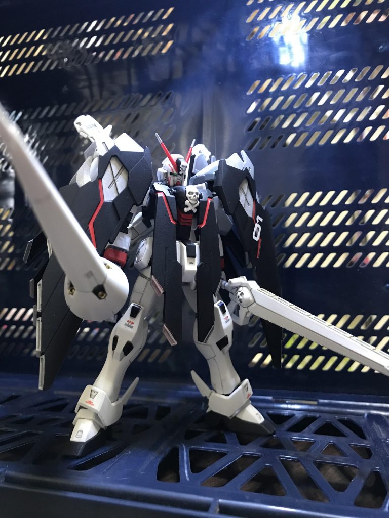 主兵装はGNランスを。