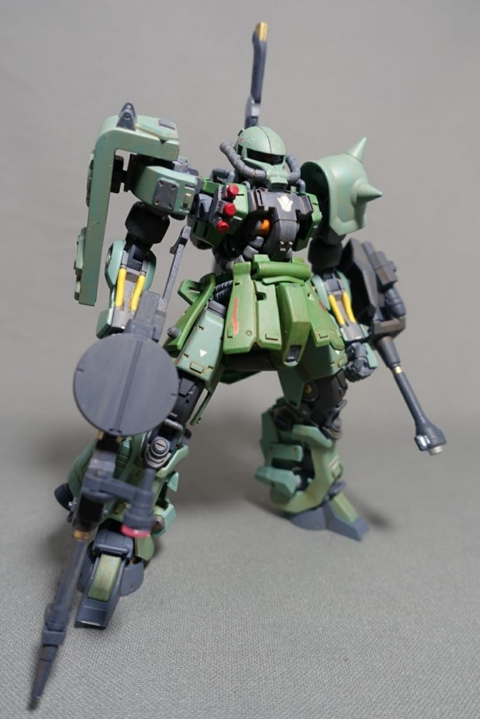 フルウェポン。ただしバズーカだけ搭載してないですね(フルじゃない)。