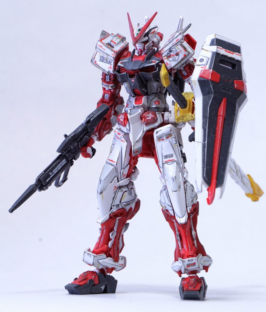 汚しはリアルタッチマーカーと
ドライブラシを行いました