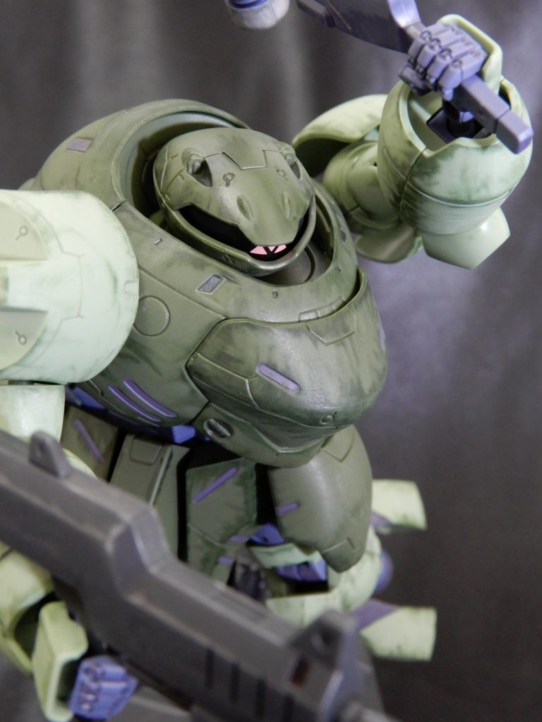 バストアップ。メカニカルグレーマーカーが程よいアクセントになっていれば御の字