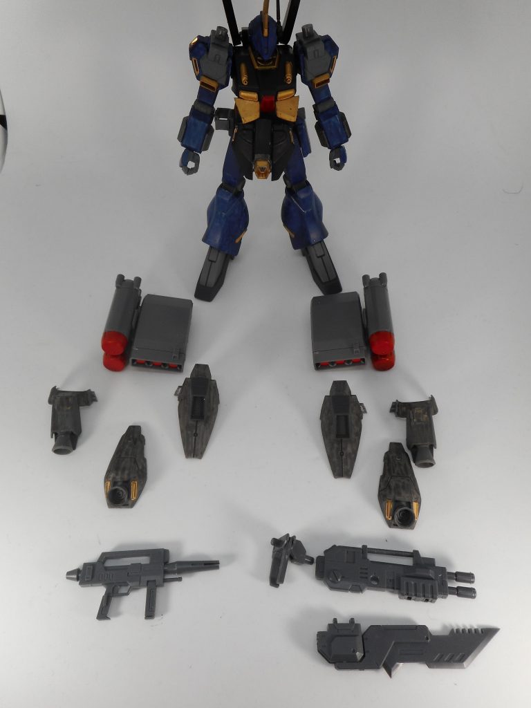 一応、足の追加装備も外せます。
脹脛側の追加装備にはバーザムの脹脛にあったスラスターを付けています。