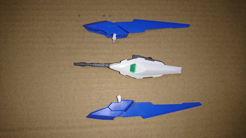 パーツを分離させるとこんな感じ