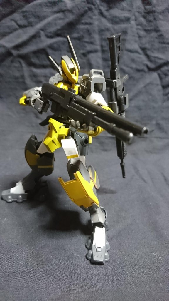 ショットガン「レプラコーン」が回収しオーバーホールした代物、近距離で絶大な威力を発揮するその威力はナノラミネートアーマーを抉るほどである