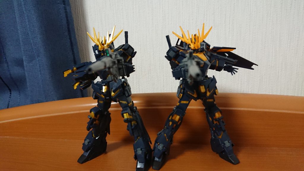 通常装備(OVA版)と。
上映作品での損傷を受けてバンシィの胸部はOVA版の仕様に変わるわけですね。
お目こぼし失礼しました。