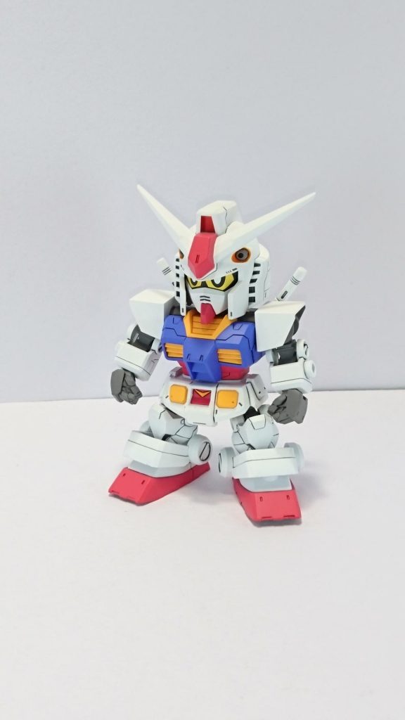 フレームはSDフレームで製作、肩を小さめのキットから流用、拳は次元ビルドナックルのMサイズです。