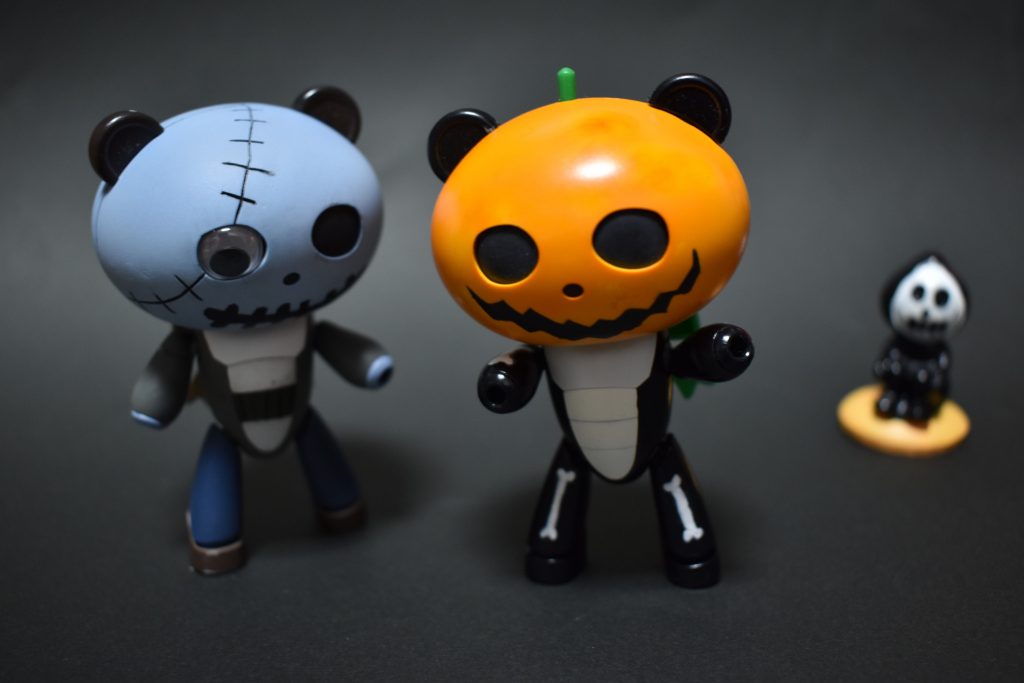 ツギハギ頭のアイツはフランケンプチッガイ、オレンジ頭のソイツはみかn…パンプキンプチッガイです。