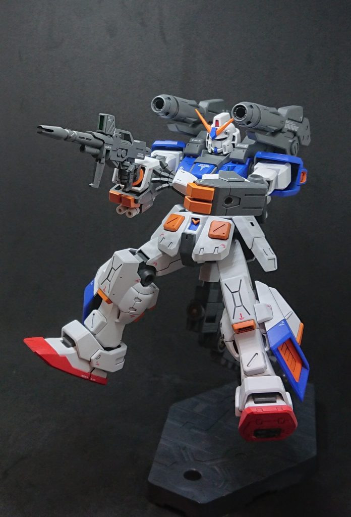 HGUCジム改系のキットはアクションベースとの接続部分が微妙ですよね…Reviveされないかな…