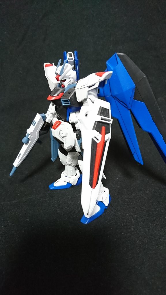 フリーダムガンダム(再)–2枚目/制作者：白黒魔