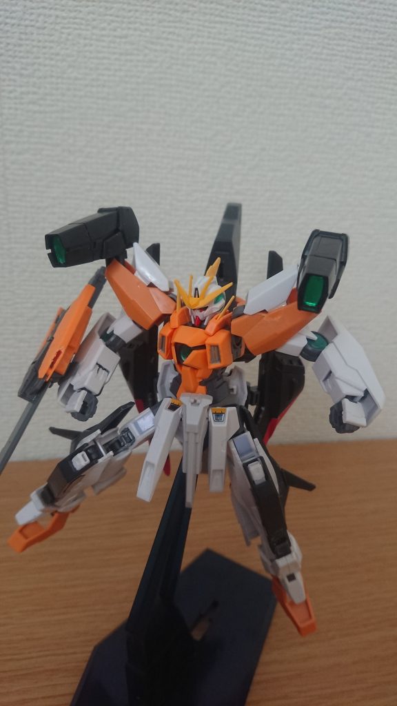 肩のGNキャノン