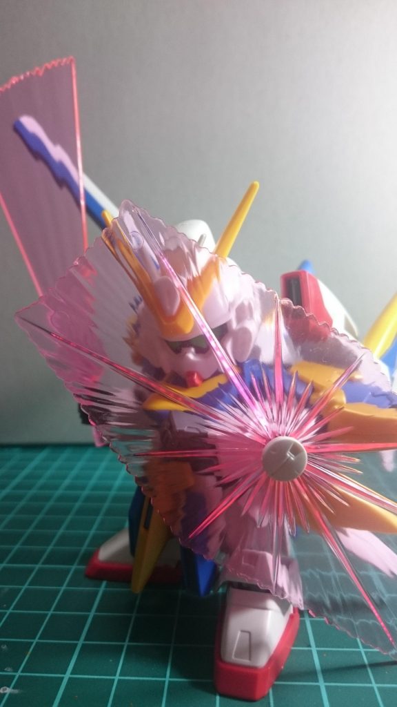 ビームシールドとハリセンボンバー
光の翼欲しかったですねぇ(´・ω・`)