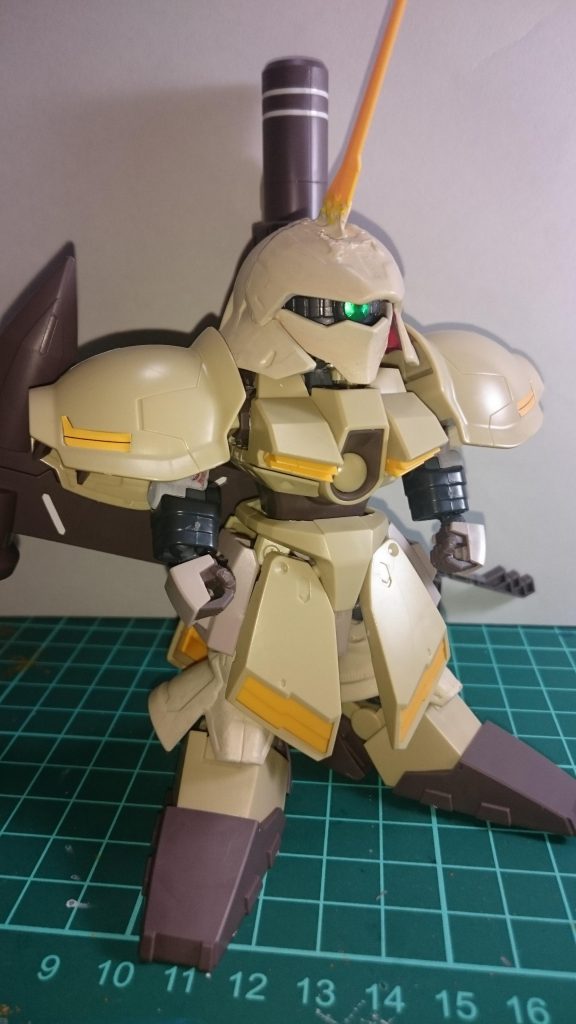 HGガルバルディリベイクとBB戦士サザビーで作りました。
ガルバルディと言うよりサザビーです。

サザビーです。